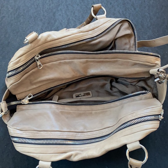 Mint condition leather over shoulder Modalu bag - Picture 3 of 3